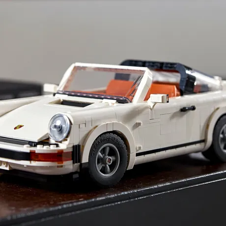 LEGO Creator 10295 Porsche 911 Featured Image